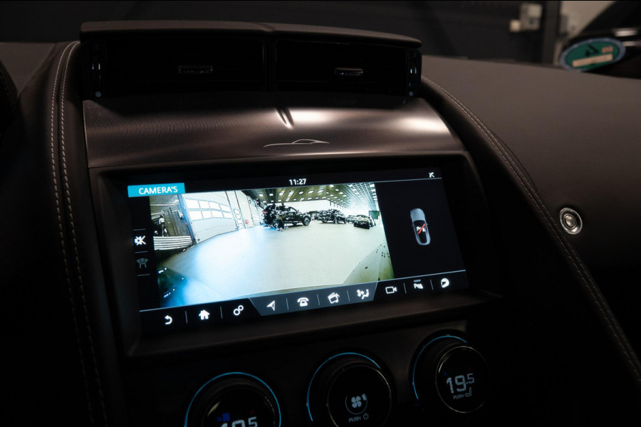 Jaguar F-Type P575 AWD R 75 *Panorama / Stoelventilatie / Sport-uitlaat / Meridian / Memory*