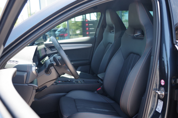CUPRA Formentor 1.4 e-Hybrid 245 PK VZ Performance PHEV, Groot-Navigatie, Adap. Cruise Control, Camera.