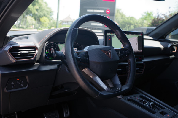 CUPRA Formentor 1.4 e-Hybrid 245 PK VZ Performance PHEV, Groot-Navigatie, Adap. Cruise Control, Camera.