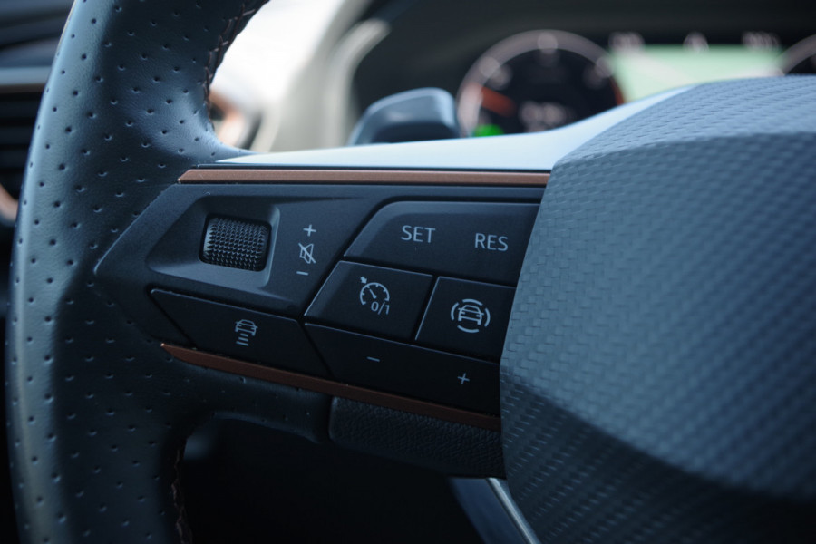 CUPRA Formentor 1.4 e-Hybrid 245 PK VZ Performance PHEV, Groot-Navigatie, Adap. Cruise Control, Camera.