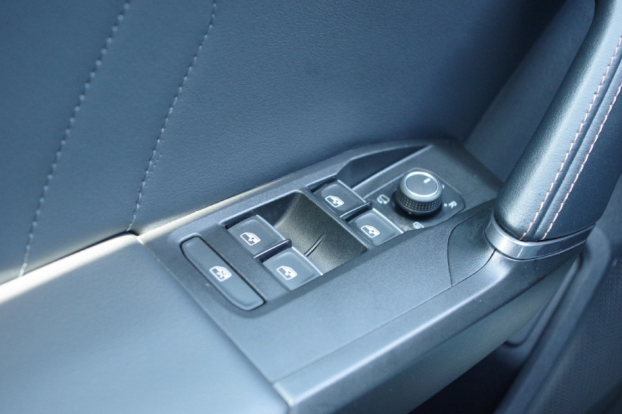 CUPRA Formentor 1.4 e-Hybrid 245 PK VZ Performance PHEV, Groot-Navigatie, Adap. Cruise Control, Camera.