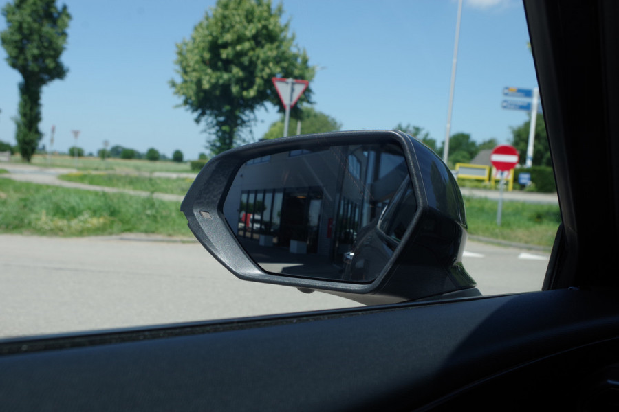 CUPRA Formentor 1.4 e-Hybrid 245 PK VZ Performance PHEV, Groot-Navigatie, Adap. Cruise Control, Camera.