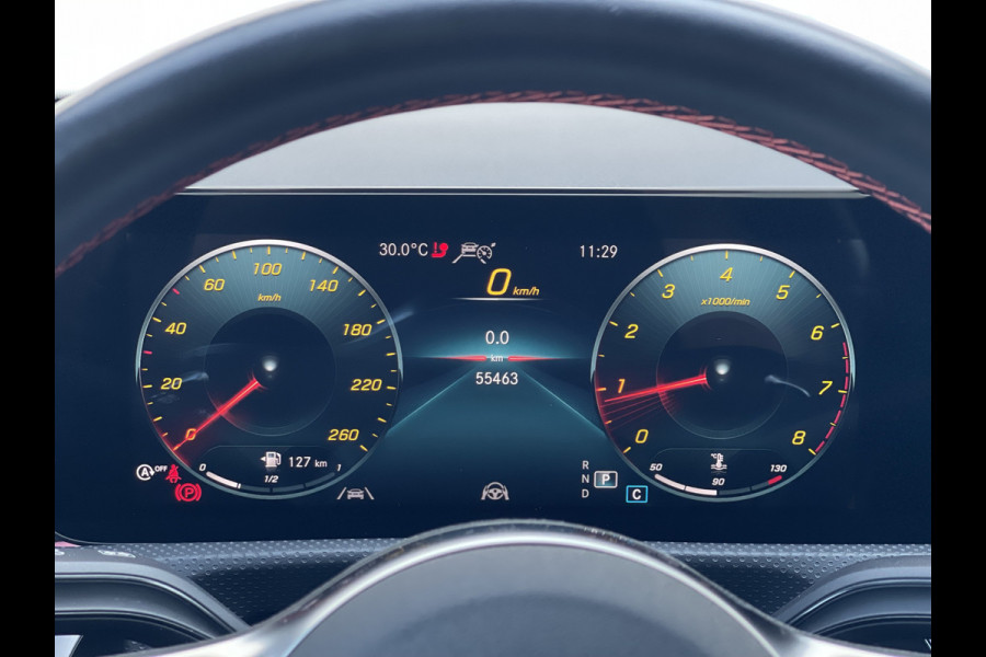 Mercedes-Benz A-Klasse 200 Business Solution AMG | Pano | Trekhaak | ACC | 360* Camera | LED | DAB+ | 18 inch