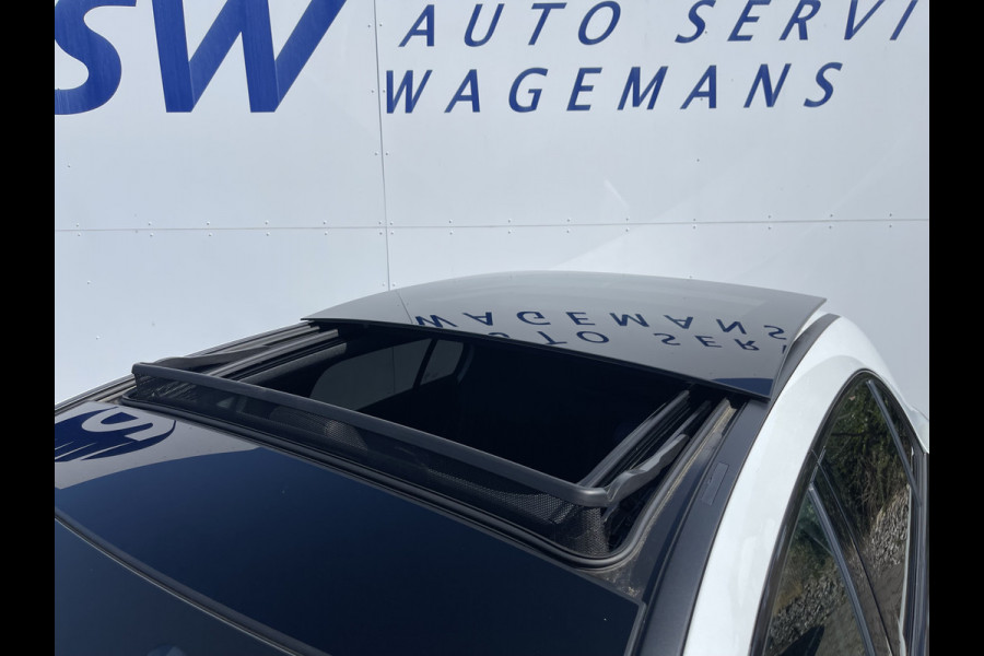Mercedes-Benz A-Klasse 200 Business Solution AMG | Pano | Trekhaak | ACC | 360* Camera | LED | DAB+ | 18 inch