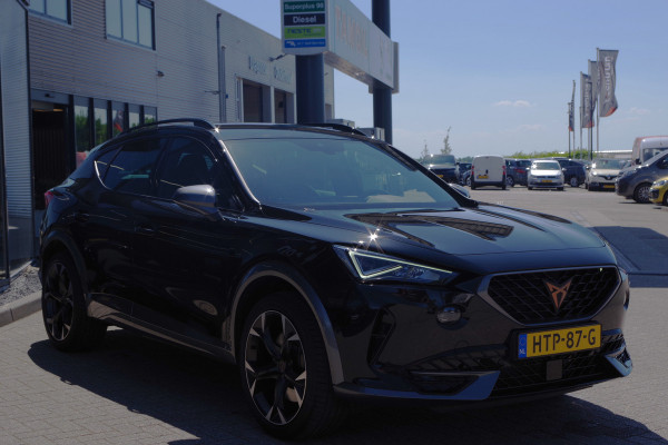 CUPRA Formentor 1.4 e-Hybrid 245 Pk VZ Performance PHEV, Groot-Navigatie, Adap. Cruise Control, Stoelverwarming.