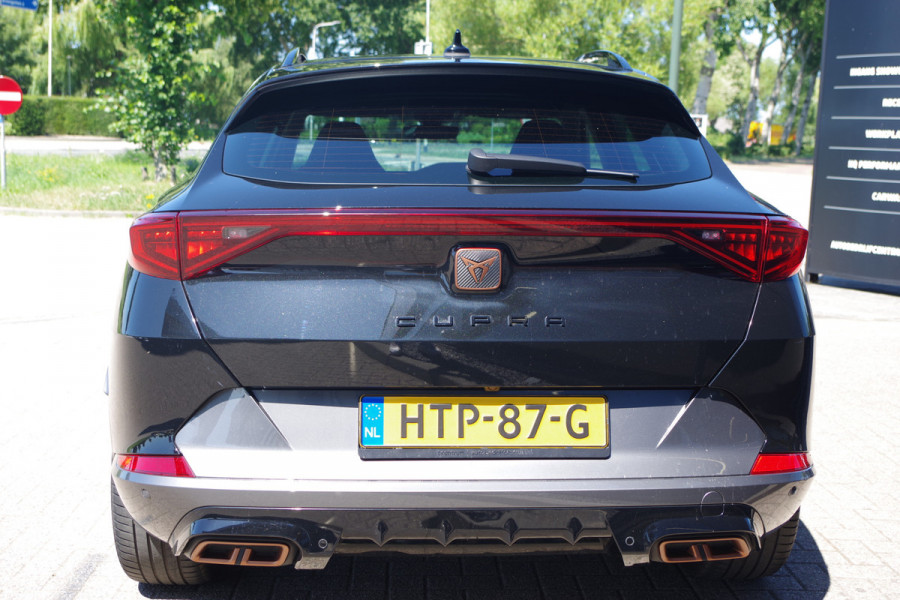 CUPRA Formentor 1.4 e-Hybrid 245 Pk VZ Performance PHEV, Groot-Navigatie, Adap. Cruise Control, Stoelverwarming.