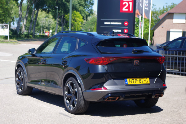 CUPRA Formentor 1.4 e-Hybrid 245 Pk VZ Performance PHEV, Groot-Navigatie, Adap. Cruise Control, Stoelverwarming.