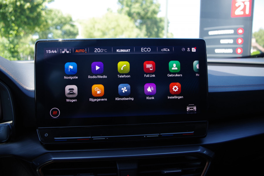 CUPRA Formentor 1.4 e-Hybrid 245 Pk VZ Performance PHEV, Groot-Navigatie, Adap. Cruise Control, Stoelverwarming.