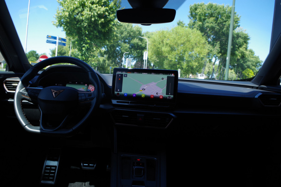 CUPRA Formentor 1.4 e-Hybrid 245 Pk VZ Performance PHEV, Groot-Navigatie, Adap. Cruise Control, Stoelverwarming.