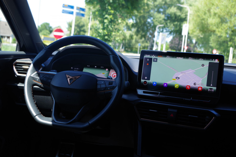 CUPRA Formentor 1.4 e-Hybrid 245 Pk VZ Performance PHEV, Groot-Navigatie, Adap. Cruise Control, Stoelverwarming.