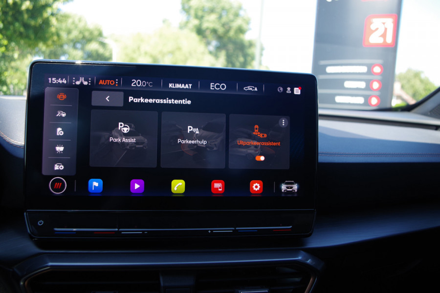 CUPRA Formentor 1.4 e-Hybrid 245 Pk VZ Performance PHEV, Groot-Navigatie, Adap. Cruise Control, Stoelverwarming.