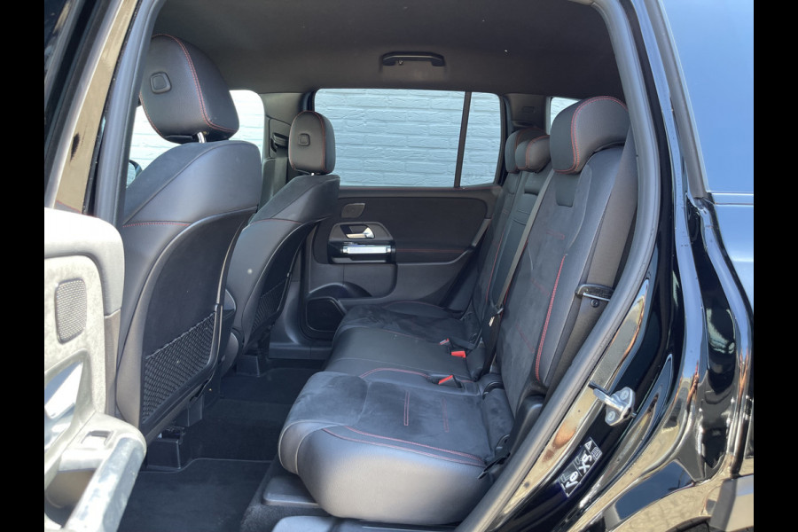 Mercedes-Benz Glb 200 Business Solution AMG | Trekhaak | Ambient Light | Camera | LED | 19 inch