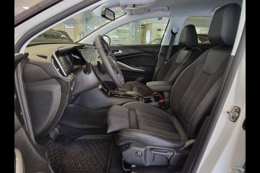 Opel Grandland 1.2 Turbo GS Line | AUTOMAAT | NAVI | CAMERA | LED | Black Pack | 2 x AGR stoel| Park Pilot | Stoel & stuurverw. |