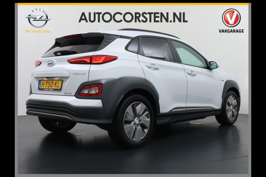 Hyundai Kona EV 64kWh AUT.204pk Grootste ACCU Adaptieve Cruise Control Camera Navi Apple Carplay Android Auto Head-Up Display Ecc DAB Keyless Led Blindspot Monitoring LaneAssist Subwoofer Voorruit verwarmbaar Bluetooth Privacy Glas Lmv 17" Fashion