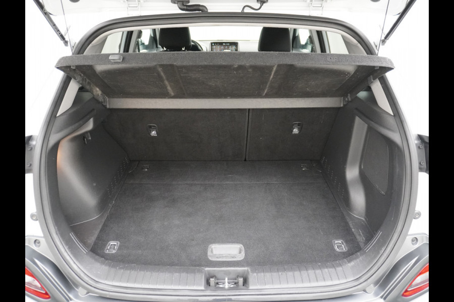 Hyundai Kona EV 64kWh AUT.204pk Grootste ACCU Adaptieve Cruise Control Camera Navi Apple Carplay Android Auto Head-Up Display Ecc DAB Keyless Led Blindspot Monitoring LaneAssist Subwoofer Voorruit verwarmbaar Bluetooth Privacy Glas Lmv 17" Fashion