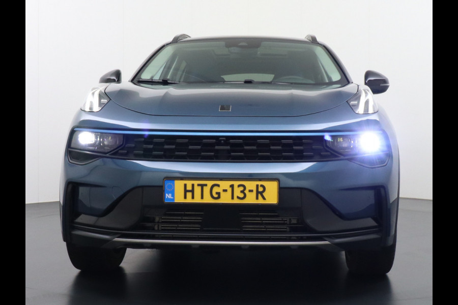 Lynk & Co 01 1.5 PHEV AUT-7 261pk Pano-Schuif-K-dak 20" 360°Camera Apple Carplay Android Auto Adaptive-Cr NaviPdc-a+v Ecc Keyless Led M-BuxPl Elek.Memory.Stoel File assistent Dodehoek detector Elektrisch bedienbare achterklep Rijstrooksensor Wifi Verkeersbord detectie 425Nm koppel 3,6kw laadvermogen A-label Euro 6 Hybride Benzine / Elektrisch rijden tot ca 69km  1800kg trekvermogen