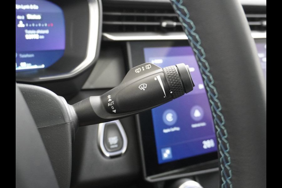 Lynk & Co 01 1.5 PHEV AUT-7 261pk Pano-Schuif-K-dak 20" 360°Camera Apple Carplay Android Auto Adaptive-Cr NaviPdc-a+v Ecc Keyless Led M-BuxPl Elek.Memory.Stoel File assistent Dodehoek detector Elektrisch bedienbare achterklep Rijstrooksensor Wifi Verkeersbord detectie 425Nm koppel 3,6kw laadvermogen A-label Euro 6 Hybride Benzine / Elektrisch rijden tot ca 69km  1800kg trekvermogen