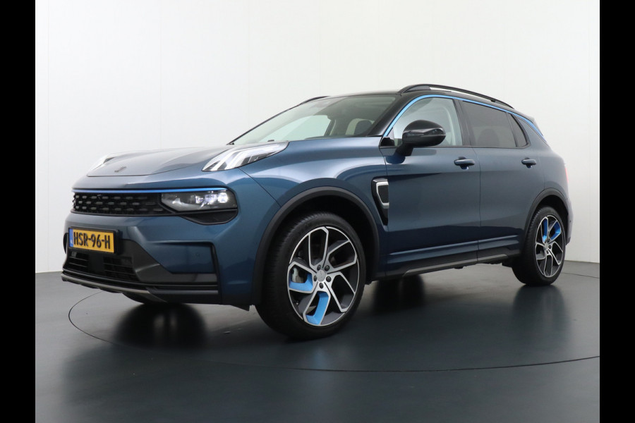 Lynk & Co 01 1.5 PHEV AUT-7 261pk Pano-Schuif-K-dak 20" 360°Camera Apple Carplay Android Auto Adaptive-Cr NaviPdc-a+v Ecc Keyless Led M-BuxPl Elek.Memory.Stoel File assistent Dodehoek detector Elektrisch bedienbare achterklep Rijstrooksensor Wifi Verkeersbord detectie 425Nm koppel 3,6kw laadvermogen A-label Euro 6 Hybride Benzine / Elektrisch rijden tot ca 69km  1800kg trekvermogen