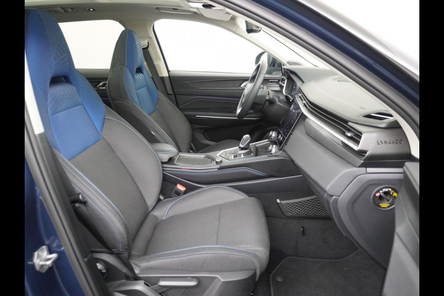 Lynk & Co 01 1.5 PHEV AUT-7 261pk Pano-Schuif-K-dak 20" 360°Camera Apple Carplay Android Auto Adaptive-Cr NaviPdc-a+v Ecc Keyless Led M-BuxPl Elek.Memory.Stoel File assistent Dodehoek detector Elektrisch bedienbare achterklep Rijstrooksensor Wifi Verkeersbord detectie 425Nm koppel 3,6kw laadvermogen A-label Euro 6 Hybride Benzine / Elektrisch rijden tot ca 69km  1800kg trekvermogen