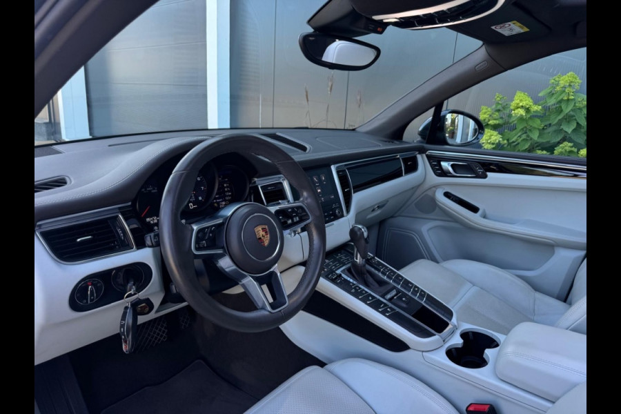 Porsche Macan 2.0 SPORT 252pk PANO NAVI CAMERA LEDER SPORTVELGEN