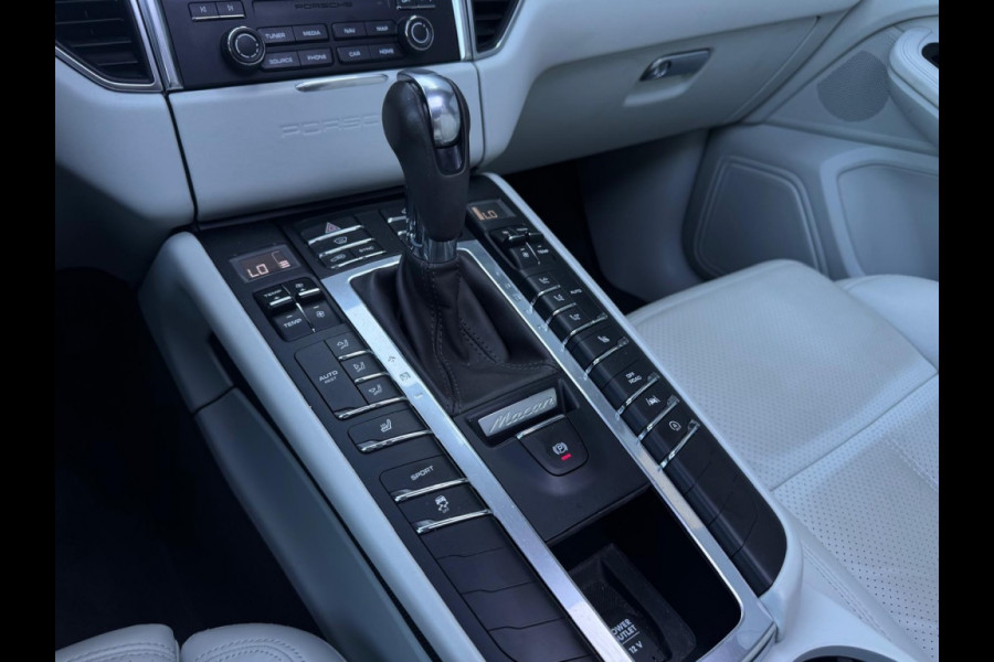Porsche Macan 2.0 SPORT 252pk PANO NAVI CAMERA LEDER SPORTVELGEN