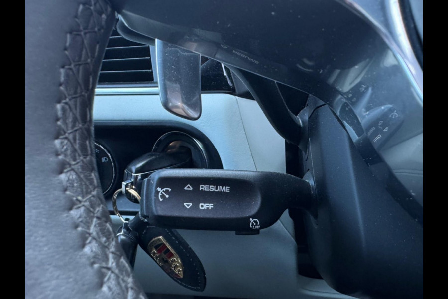 Porsche Macan 2.0 SPORT 252pk PANO NAVI CAMERA LEDER SPORTVELGEN