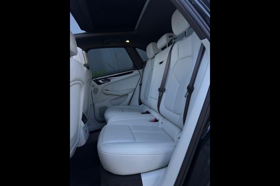 Porsche Macan 2.0 SPORT 252pk PANO NAVI CAMERA LEDER SPORTVELGEN
