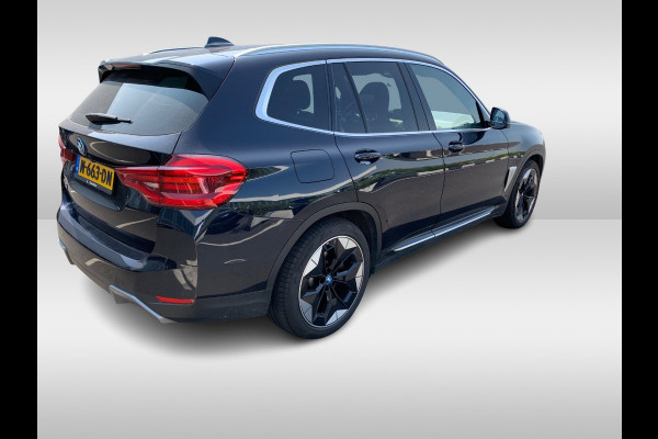 BMW iX3 High Executive 80 kWh / Trekhaak / Panoramadak / 360Camera / Head-up / 20'' / Leder / Harman Kardon / Navigatie / Memory seats / Dodehoek / DAB / Stoelverwarming / Cruise Control Adaptief