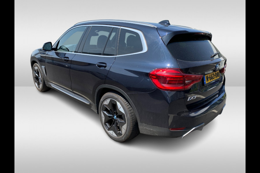 BMW iX3 High Executive 80 kWh / Trekhaak / Panoramadak / 360Camera / Head-up / 20'' / Leder / Harman Kardon / Navigatie / Memory seats / Dodehoek / DAB / Stoelverwarming / Cruise Control Adaptief
