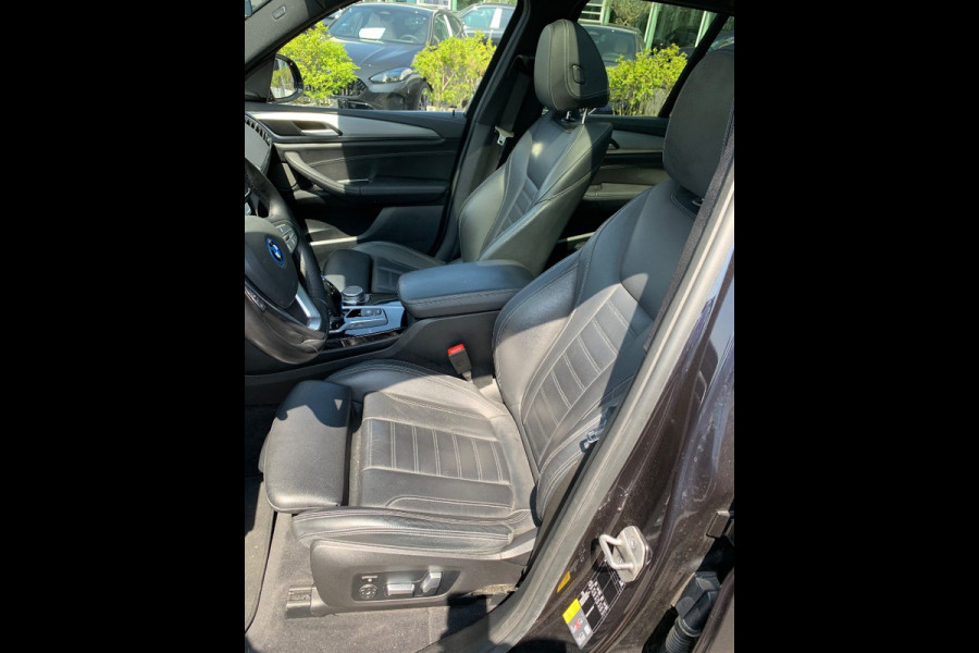 BMW iX3 High Executive 80 kWh / Trekhaak / Panoramadak / 360Camera / Head-up / 20'' / Leder / Harman Kardon / Navigatie / Memory seats / Dodehoek / DAB / Stoelverwarming / Cruise Control Adaptief
