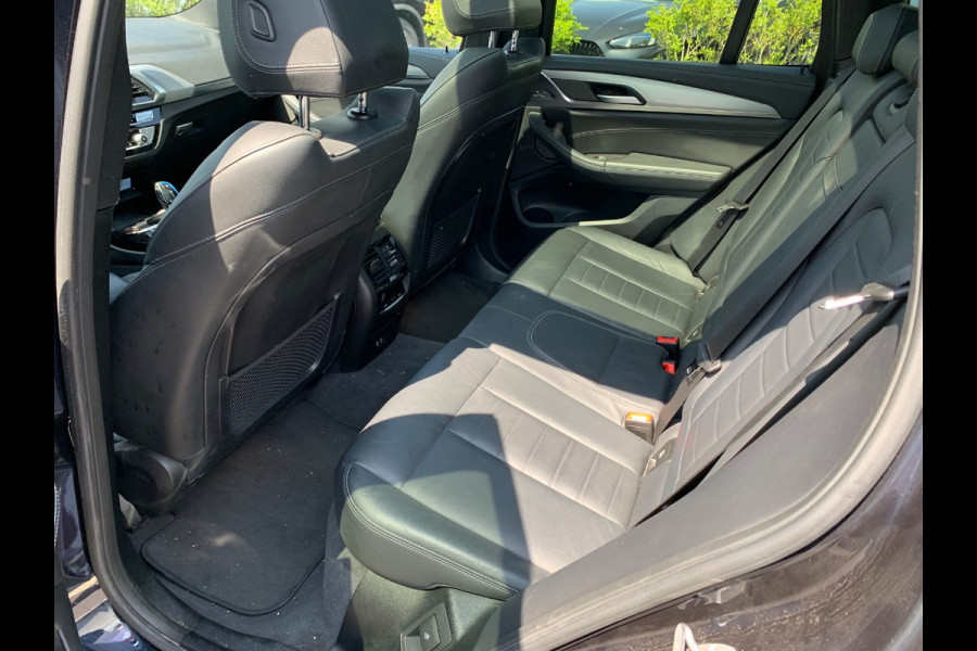 BMW iX3 High Executive 80 kWh / Trekhaak / Panoramadak / 360Camera / Head-up / 20'' / Leder / Harman Kardon / Navigatie / Memory seats / Dodehoek / DAB / Stoelverwarming / Cruise Control Adaptief