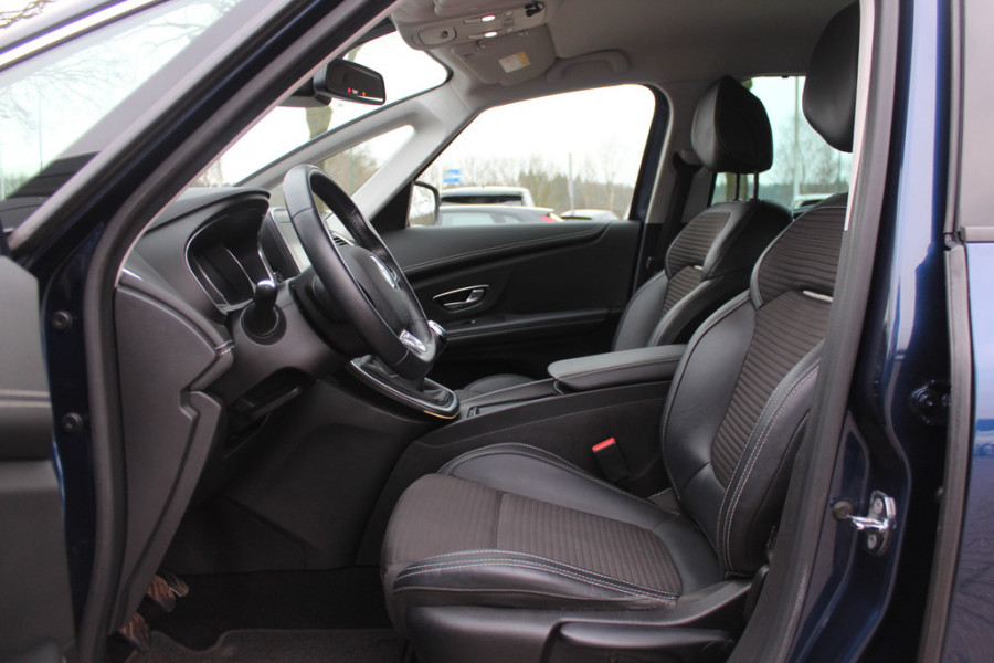 Renault Grand Scénic 1.2 TCe Intens 7p. / Camera / Navigatie / 20'' / Half leder / Keyless / Dodehoek / Cruise Control