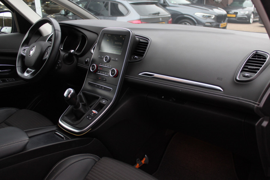 Renault Grand Scénic 1.2 TCe Intens 7p. / Camera / Navigatie / 20'' / Half leder / Keyless / Dodehoek / Cruise Control