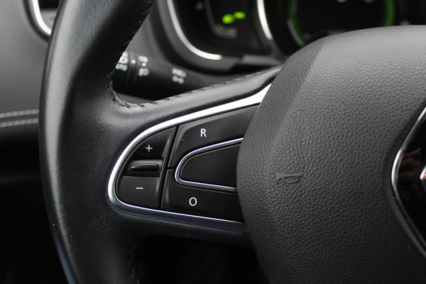 Renault Grand Scénic 1.2 TCe Intens 7p. / Camera / Navigatie / 20'' / Half leder / Keyless / Dodehoek / Cruise Control