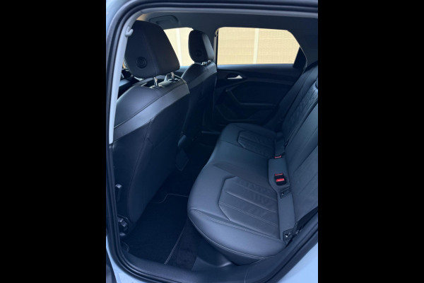 Audi A1 CityCarver 30 TFSI 2x S-Line Camera CarPlay