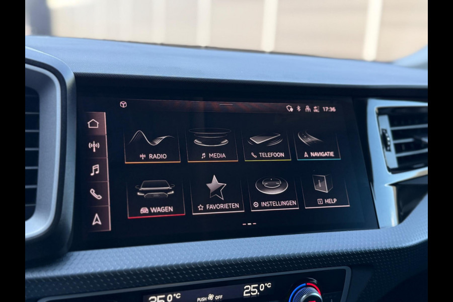 Audi A1 CityCarver 30 TFSI 2x S-Line Camera CarPlay