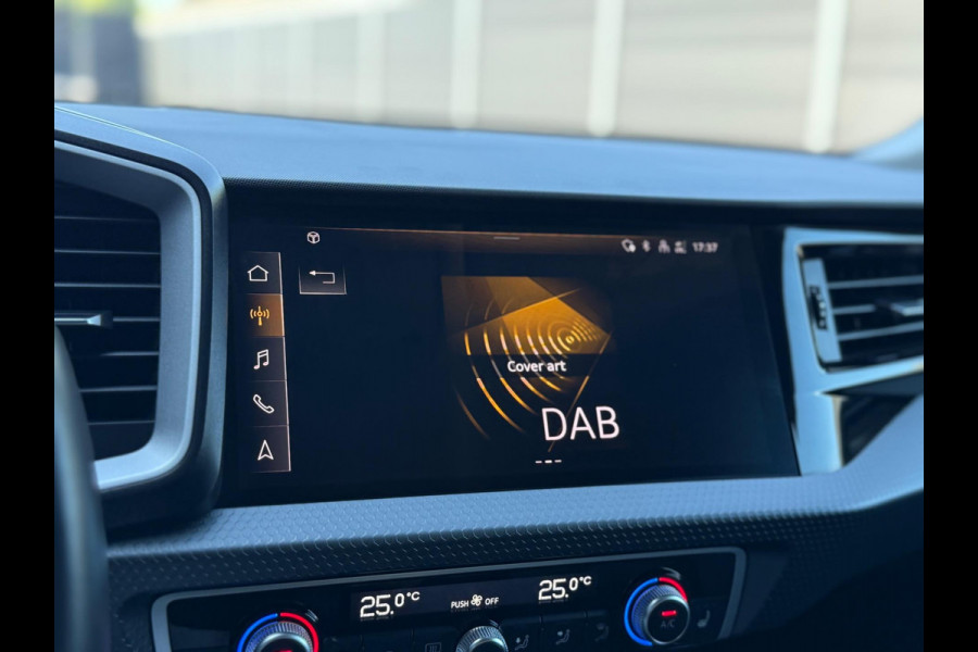 Audi A1 CityCarver 30 TFSI 2x S-Line Camera CarPlay