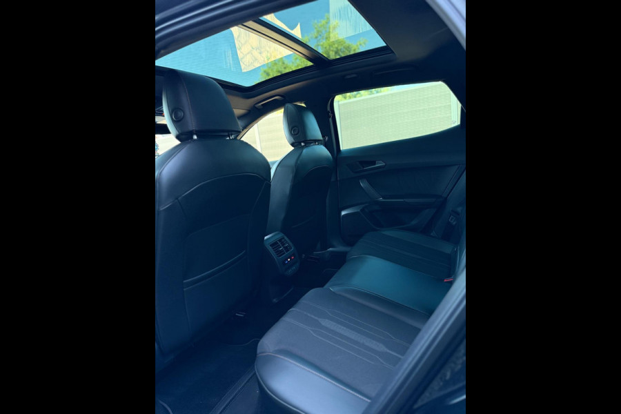 CUPRA Formentor 1.5 TSI Panorama CarPlay Camera