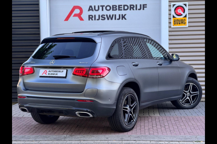 Mercedes-Benz GLC 300e 4MATIC Premium Pano/Camera/Sfeer