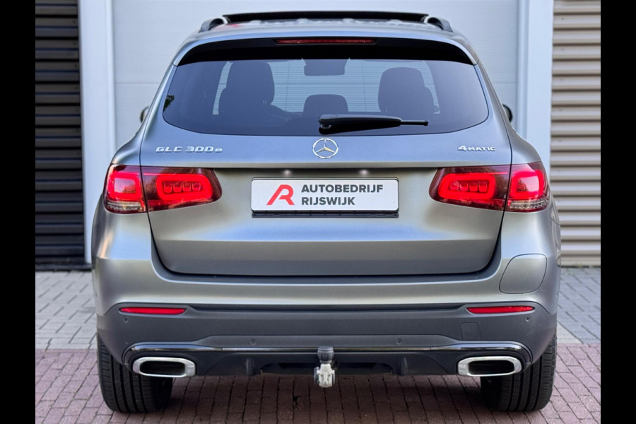 Mercedes-Benz GLC 300e 4MATIC Premium Pano/Camera/Sfeer