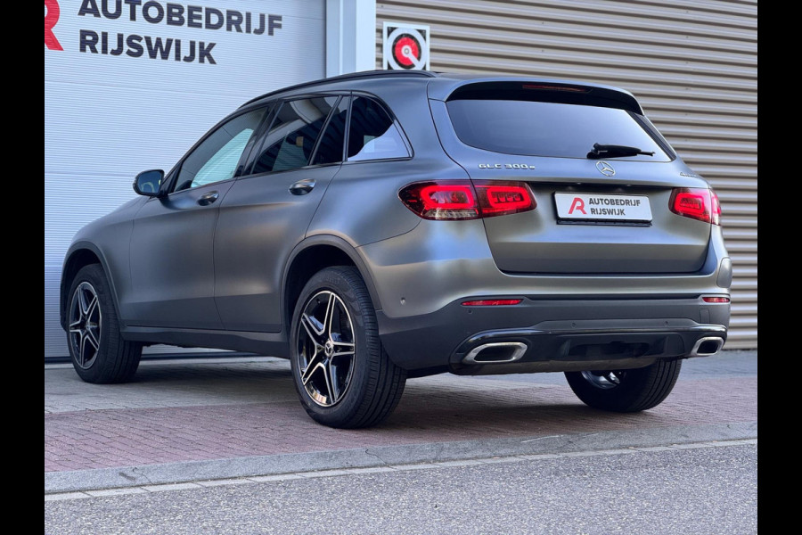 Mercedes-Benz GLC 300e 4MATIC Premium Pano/Camera/Sfeer