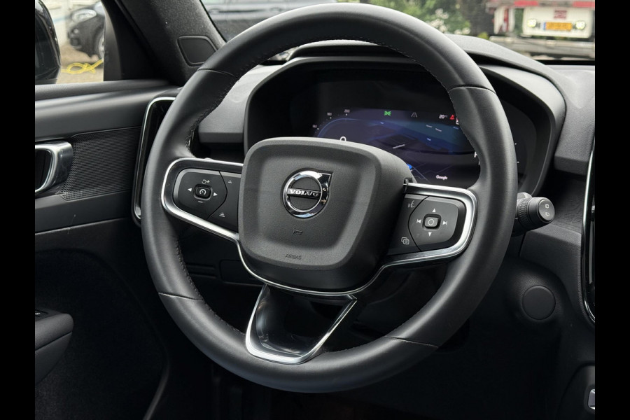 Volvo XC40 Recharge Core 70 kWh | Trekhaak | Carplay | Camera |