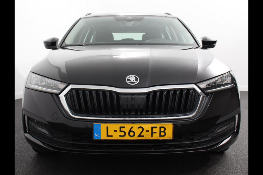Škoda Octavia Combi 1.0 TSI 110pk Business Edition | Navigatie | Apple Carplay/Android Auto | Climate Control | Lichtmetalen Velgen |