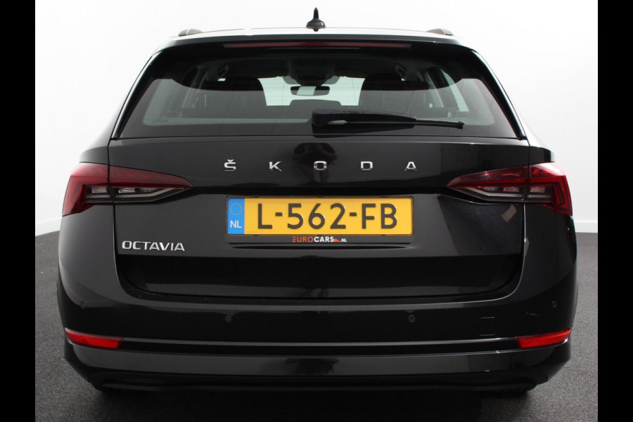 Škoda Octavia Combi 1.0 TSI 110pk Business Edition | Navigatie | Apple Carplay/Android Auto | Climate Control | Lichtmetalen Velgen |