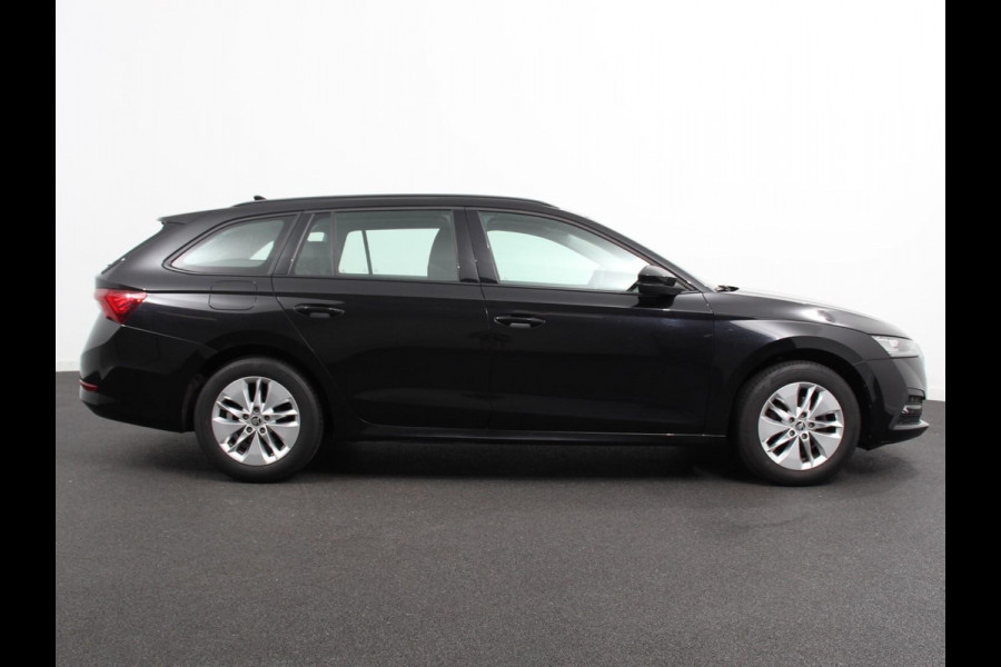 Škoda Octavia Combi 1.0 TSI 110pk Business Edition | Navigatie | Apple Carplay/Android Auto | Climate Control | Lichtmetalen Velgen |
