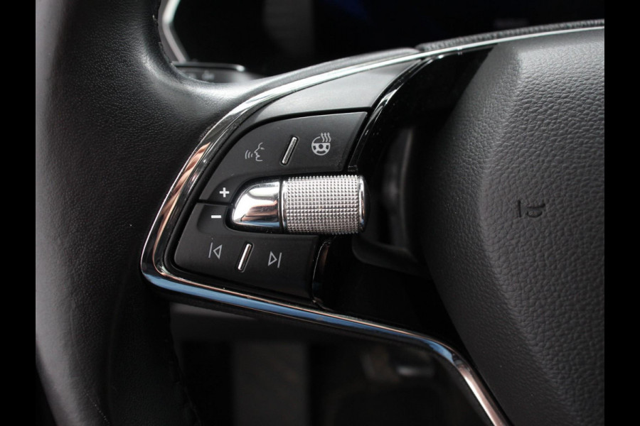 Škoda Octavia Combi 1.0 TSI 110pk Business Edition | Navigatie | Apple Carplay/Android Auto | Climate Control | Lichtmetalen Velgen |