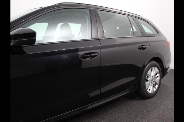 Škoda Octavia Combi 1.0 TSI 110pk Business Edition | Navigatie | Apple Carplay/Android Auto | Climate Control | Lichtmetalen Velgen |