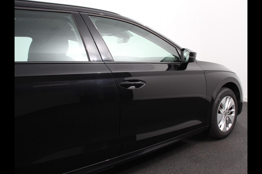 Škoda Octavia Combi 1.0 TSI 110pk Business Edition | Navigatie | Apple Carplay/Android Auto | Climate Control | Lichtmetalen Velgen |