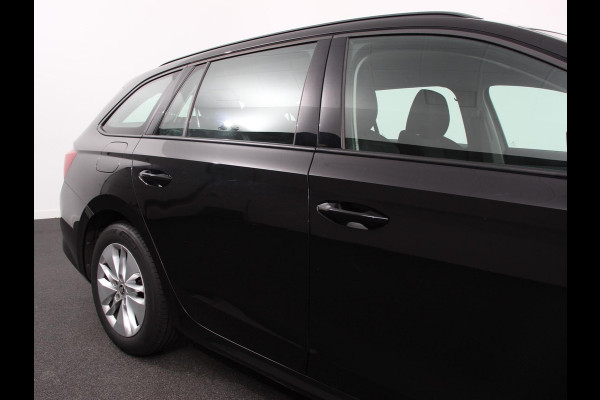 Škoda Octavia Combi 1.0 TSI 110pk Business Edition | Navigatie | Apple Carplay/Android Auto | Climate Control | Lichtmetalen Velgen |