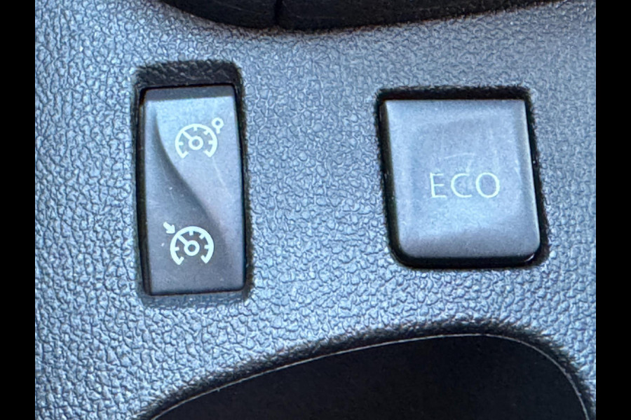 Renault Clio 0.9 TCe Zen / Navigatie / Cruise Control / Bluetooth / NED-Clio / Airco